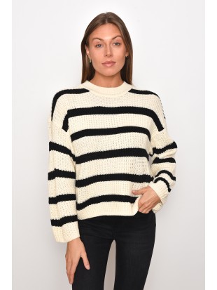 Baltas megztinis su juodomis linijomis, drabužiai internetu